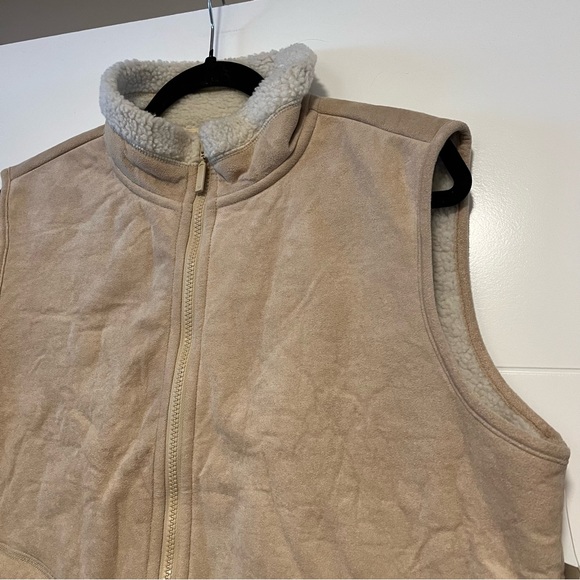 Windriver | NWT “Shearling” Vest - Picture 3 of 15